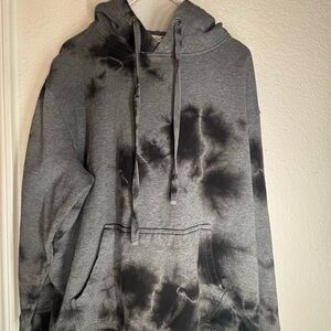 Kinetix Gray and Black Tie-Dye Men's Sweater